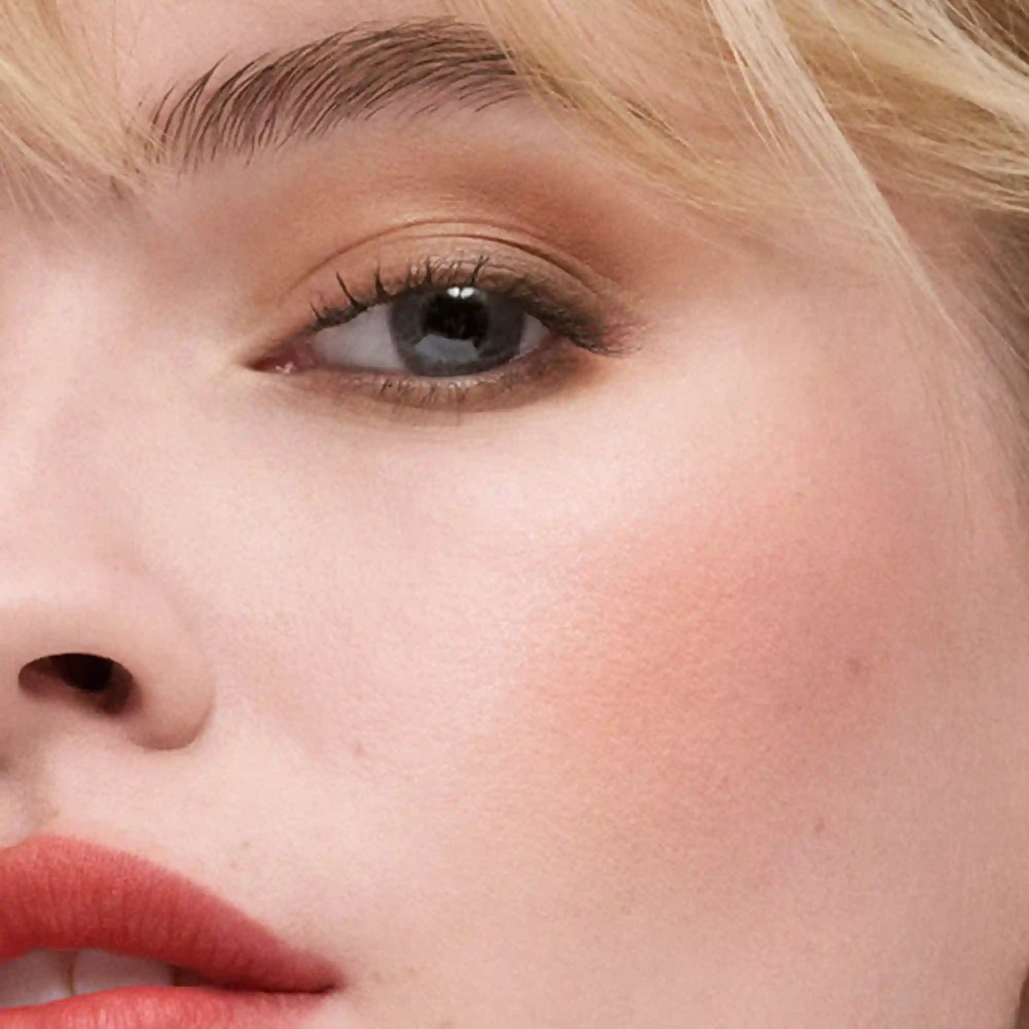The Sculpting Blush